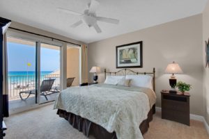 The bedroom of a Panama City Beach condo to stay at when visiting for spring break.